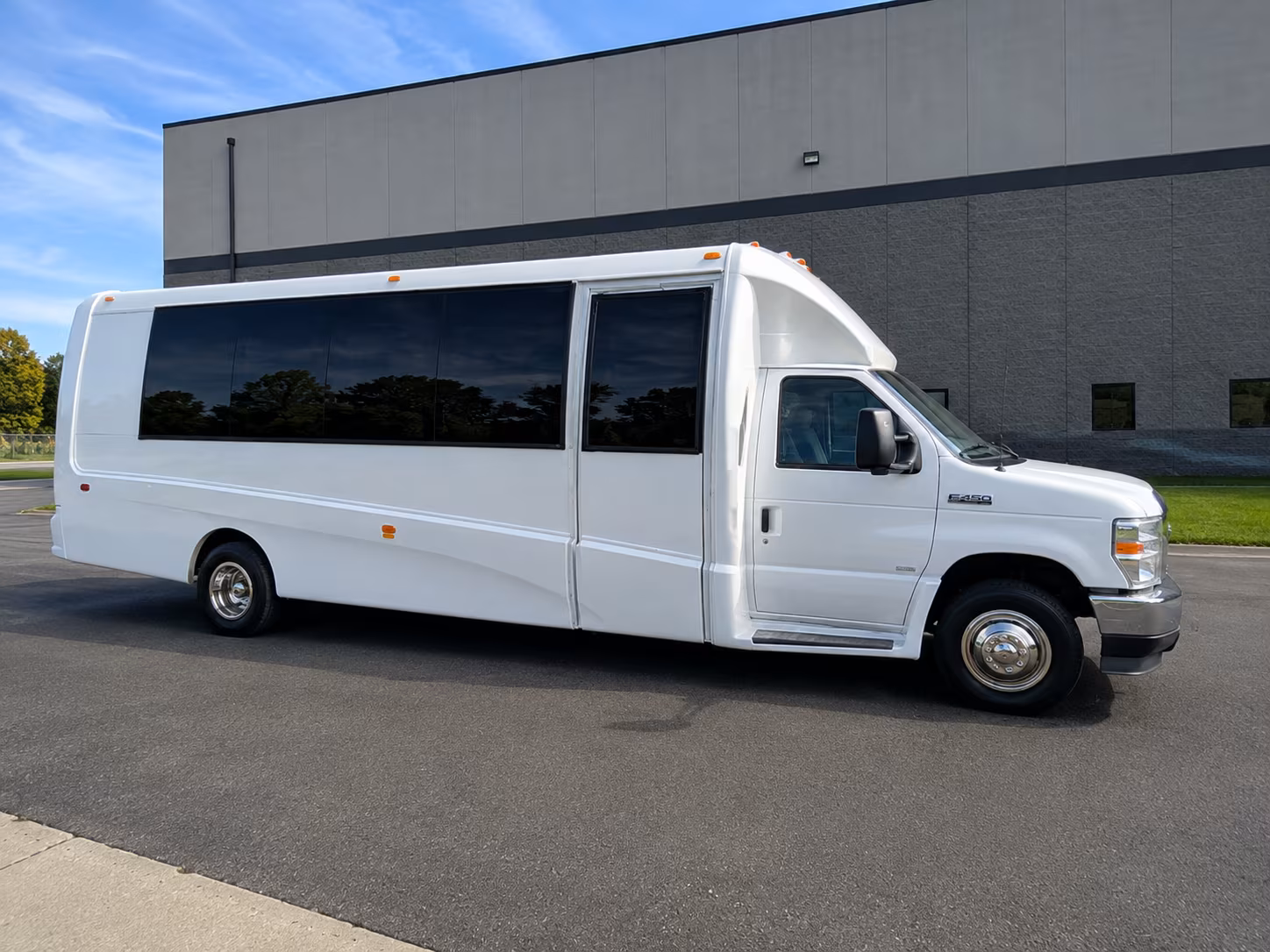 book the perfect ride for your next field trip 3