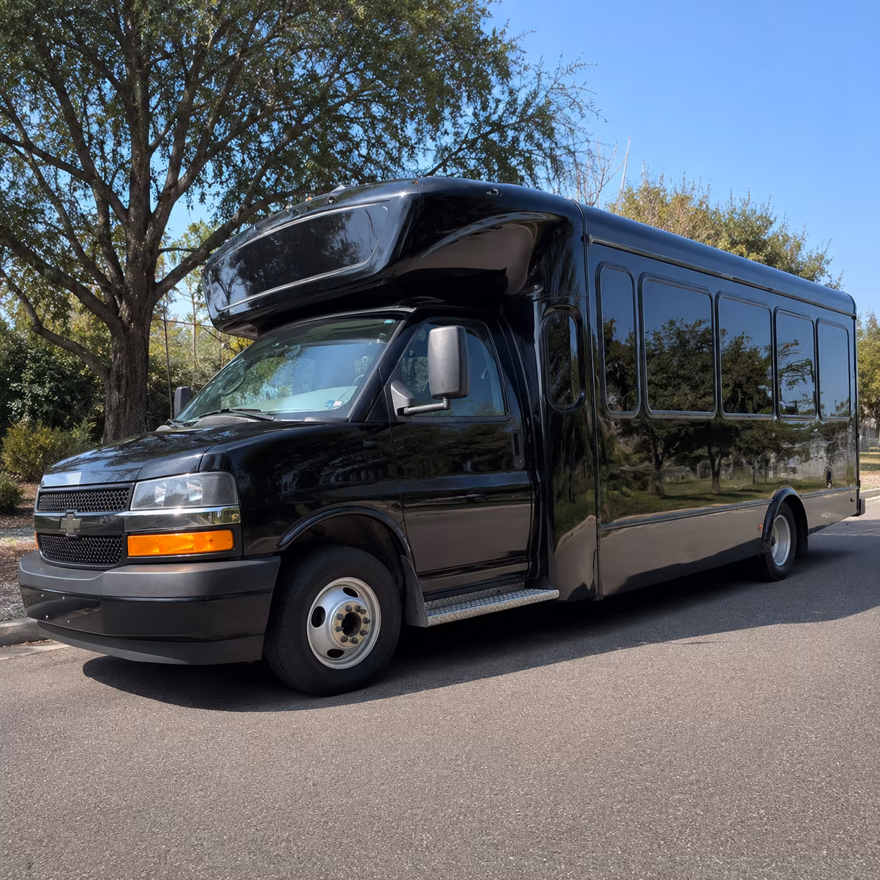rent a party bus for temecula wine country from garden grove